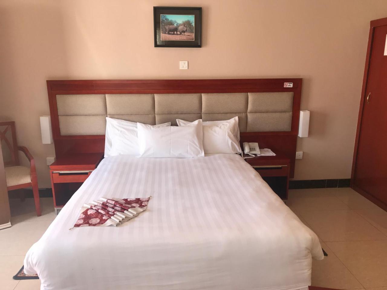 Northern Rock Hotel Mpika ห้อง รูปภาพ